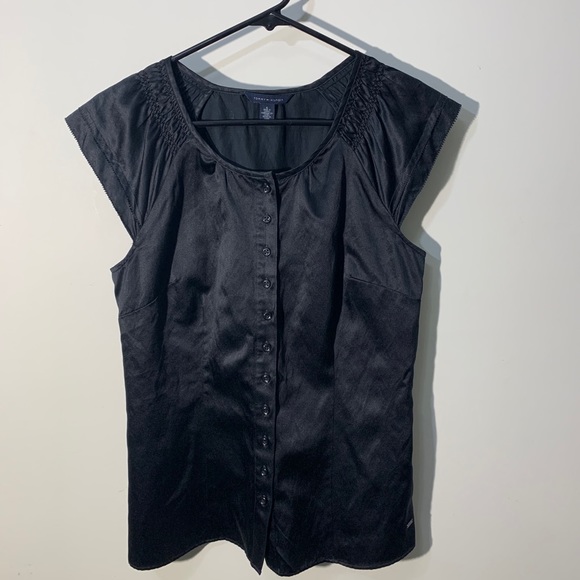 Tommy Hilfiger Tops - 🌻3/20 Tommy Hilfiger cute blouse